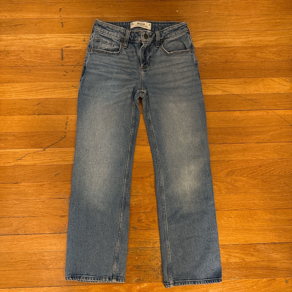 Hollister Relaxed Straight Jeans